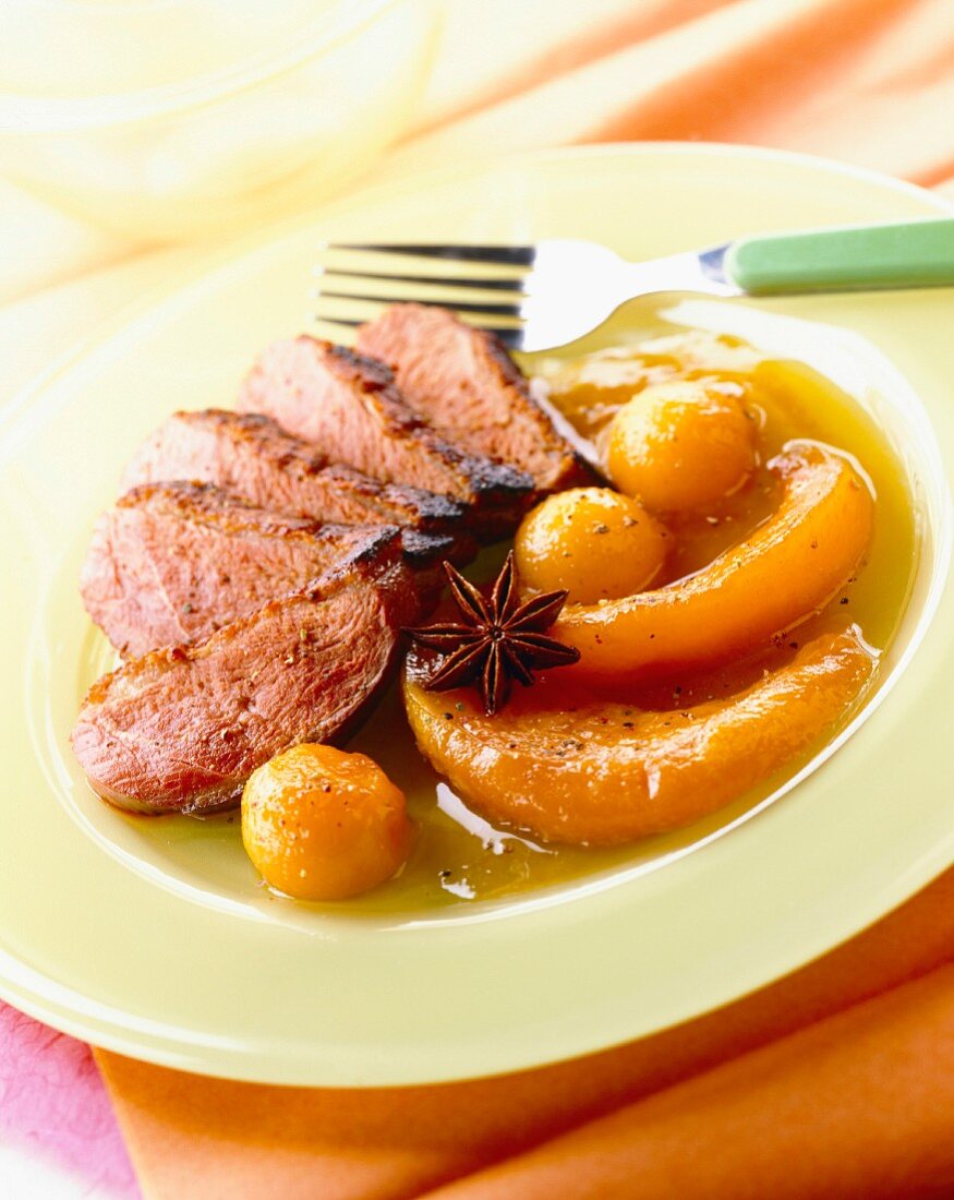 Fillets of duck breast with caramelized melon