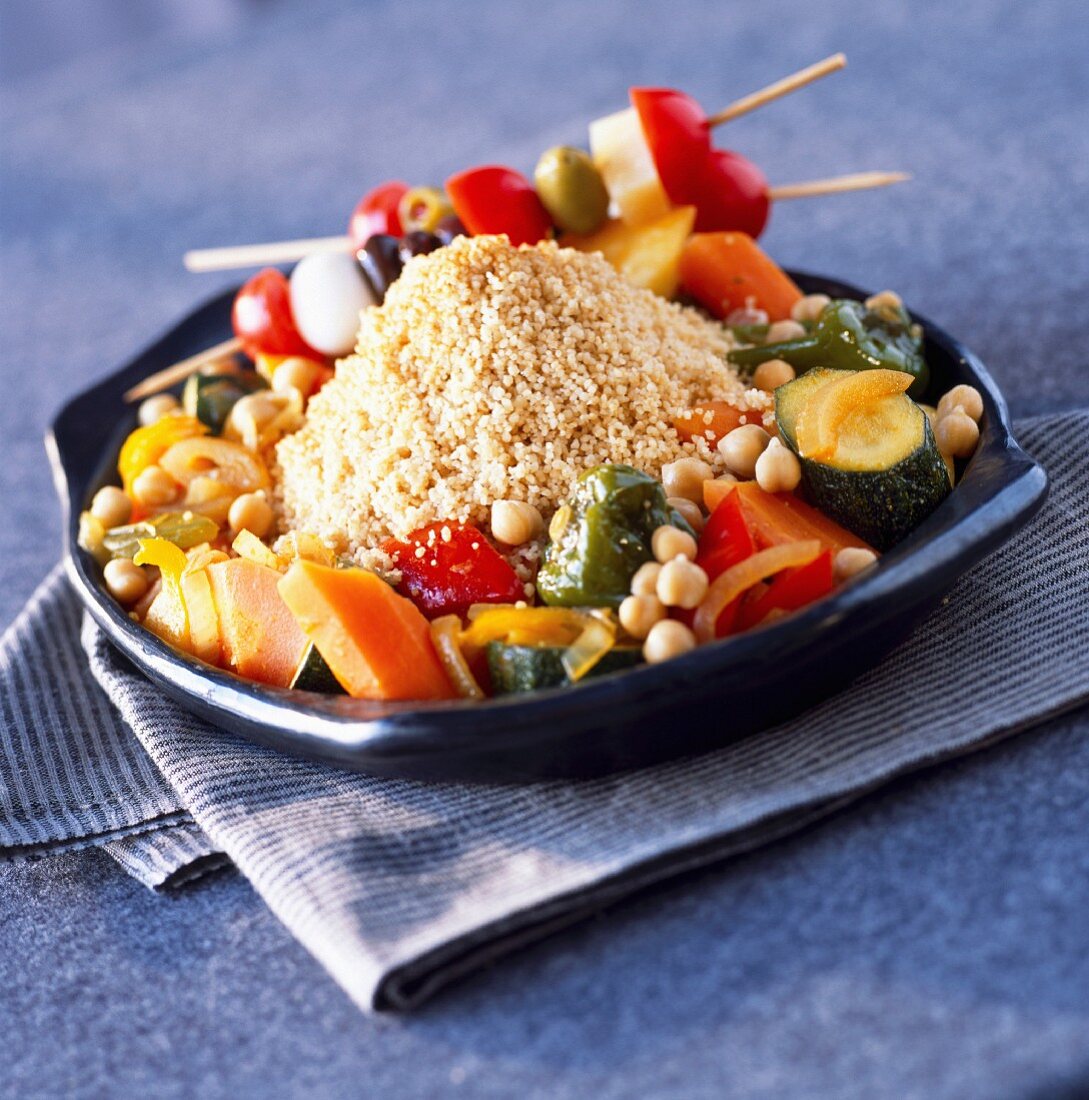 Couscous mit Gemüse und Kichererbsen