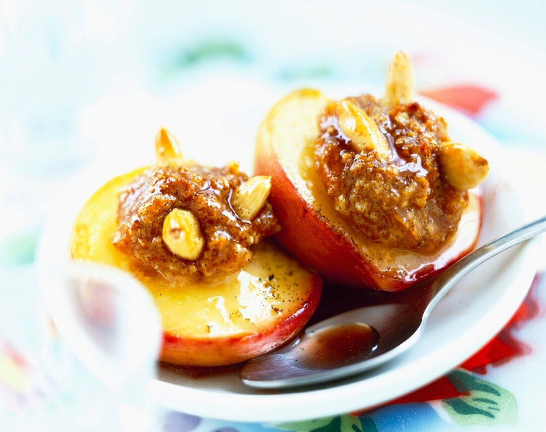 Stuffed browned peaches