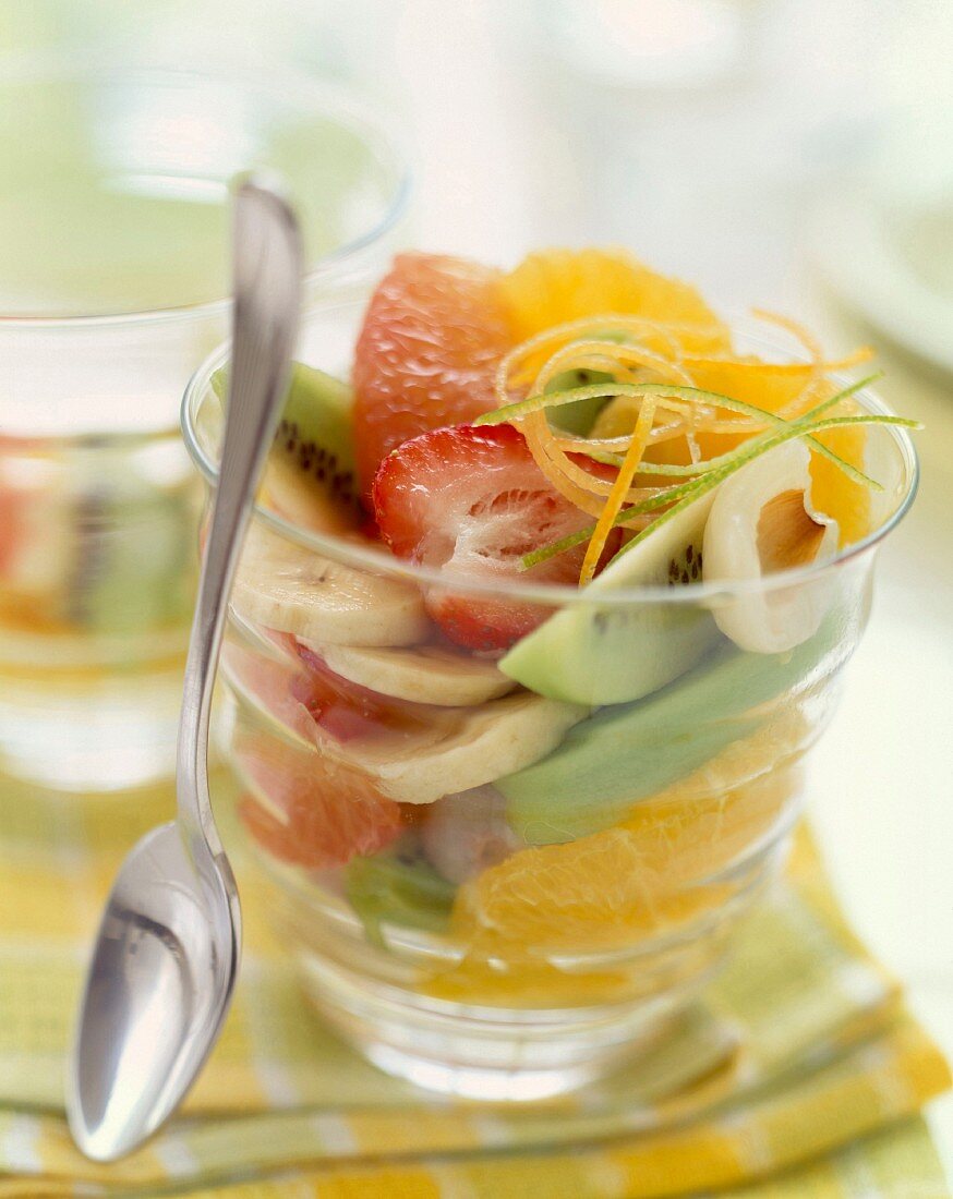 Frischer Obstsalat im Glas