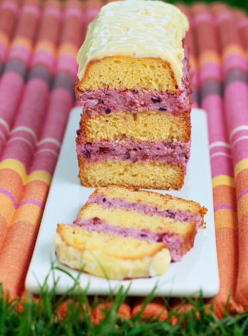 Lemon sponge cake with whipped raspberry cream