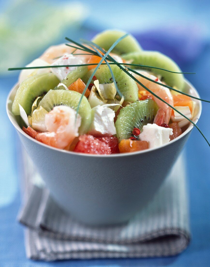 Kiwi and prawn salad