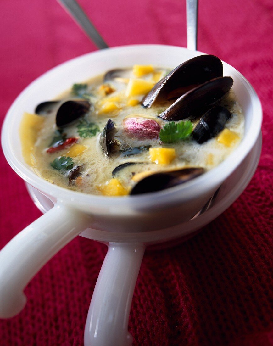 Mussel and coconut milk soup