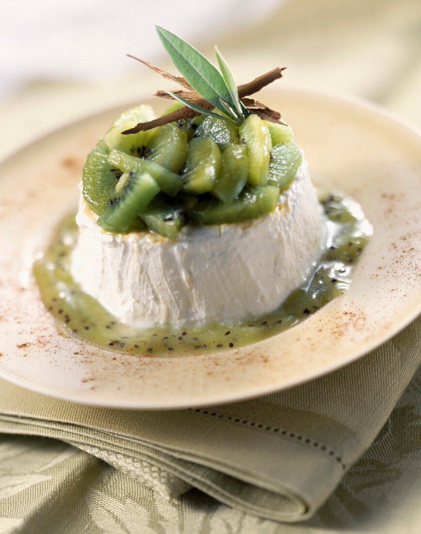 Fromage blanc mousse with kiwi fruit