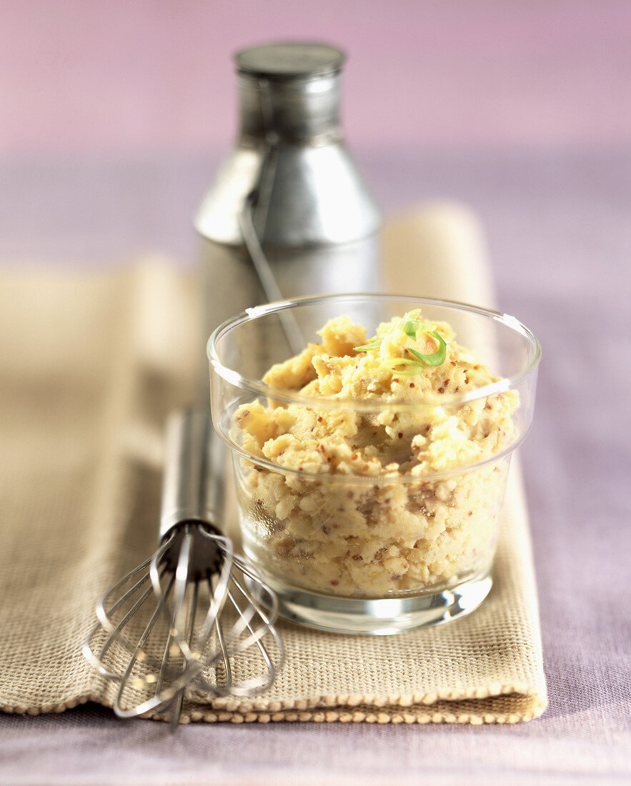 Mashed potato with traditional-style mustard