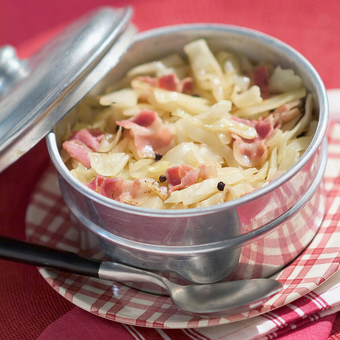White cabbage and bacon stew