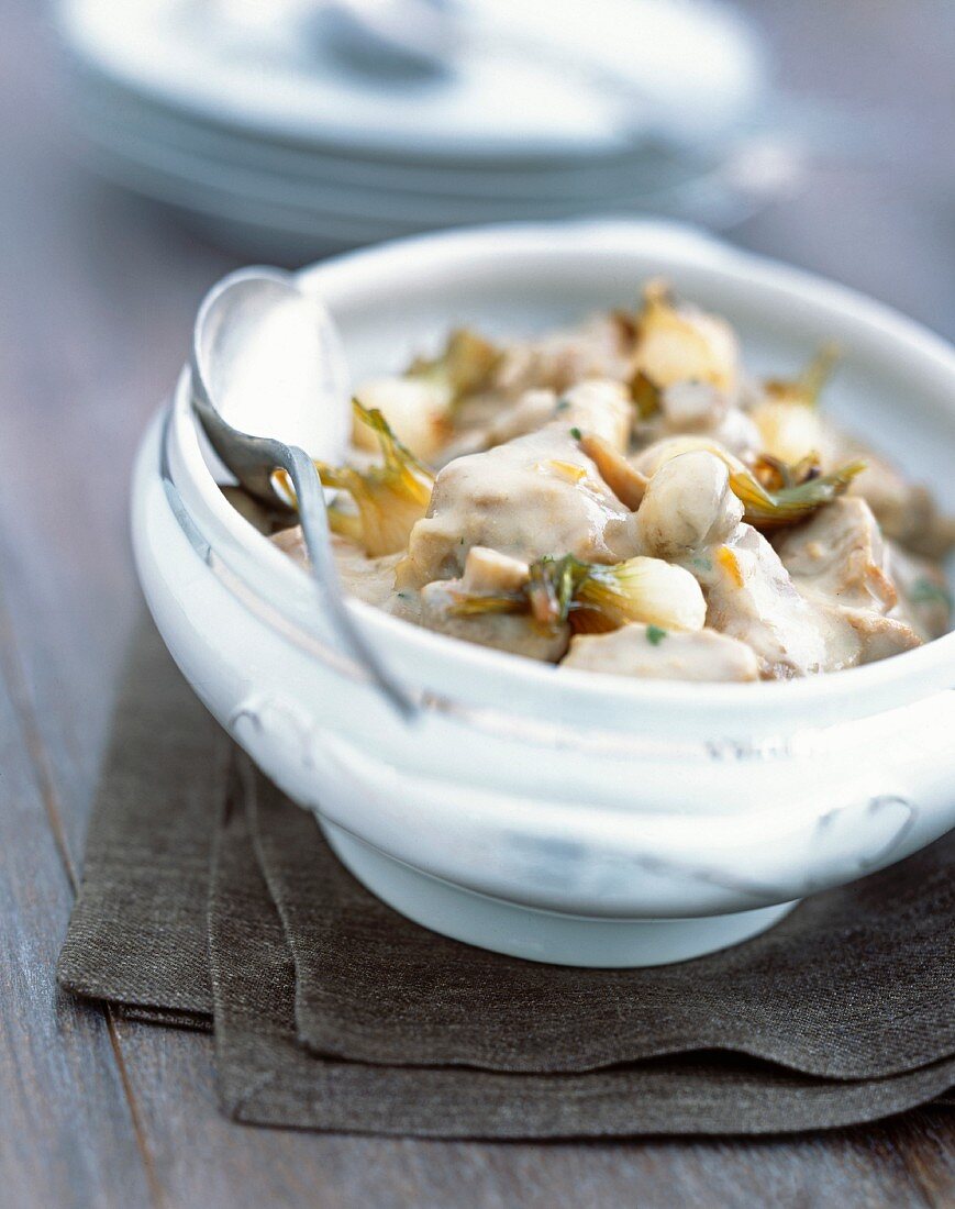 Blanquette de veau (Traditionelles Kalbsfrikassee, Frankreich)