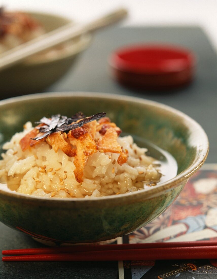 Risotto mit Tee und Sesam