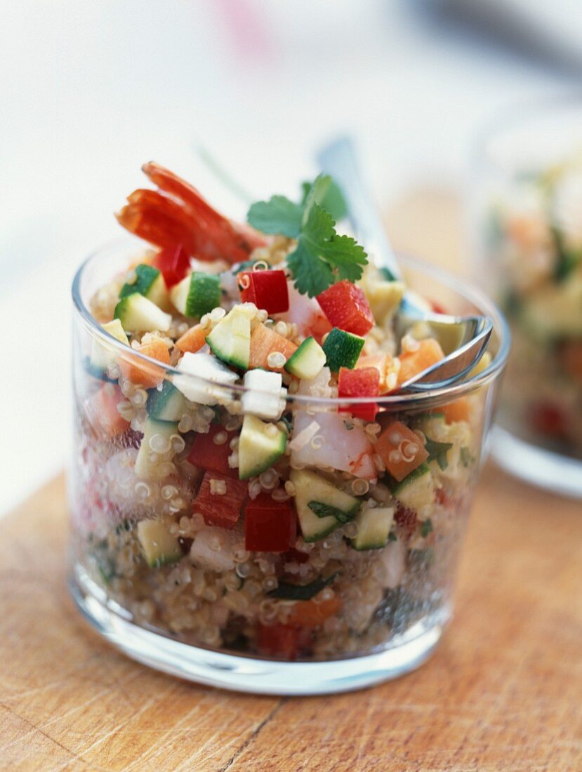 Bulgur-Taboulé mit Garnelen und Gemüse