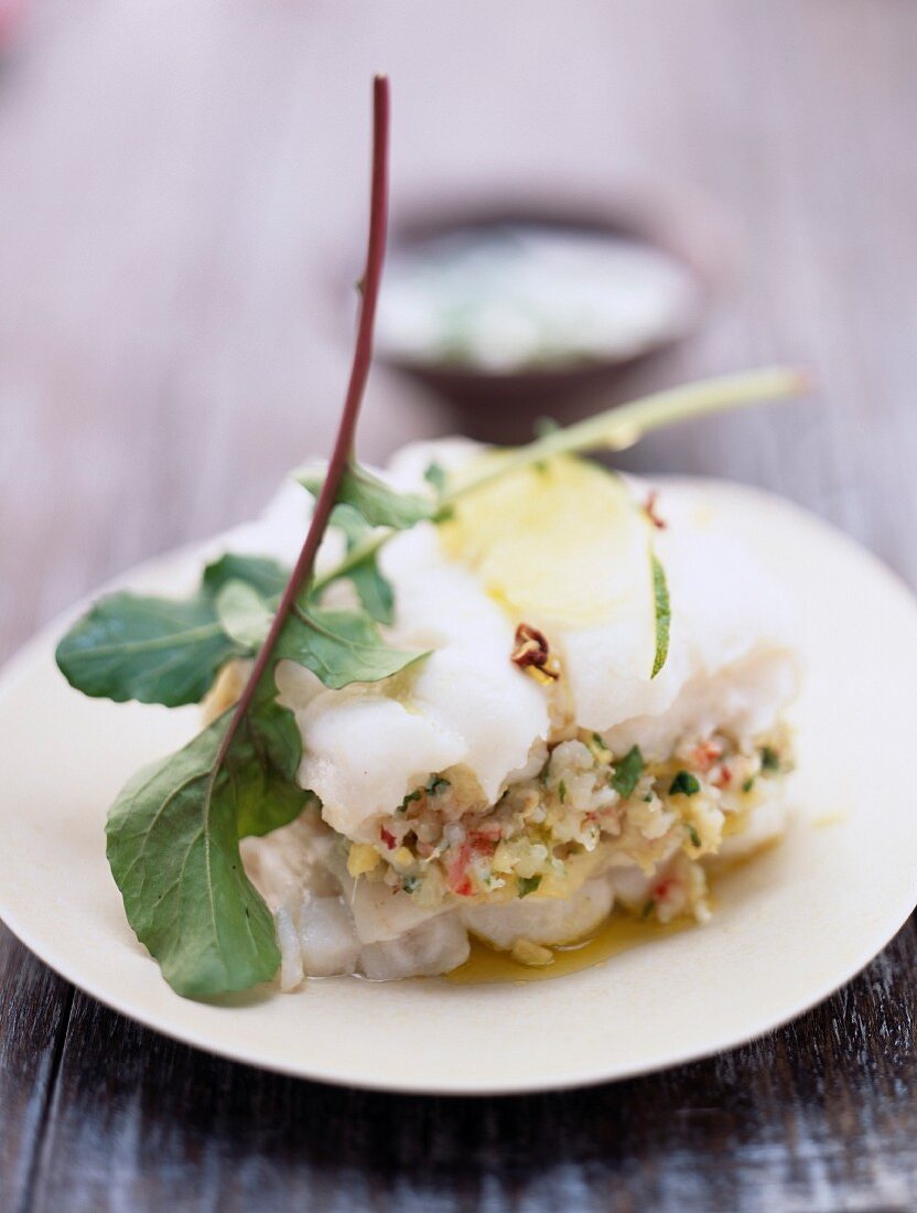 Thai-Schichtküchlein mit Fisch und Limettensauce
