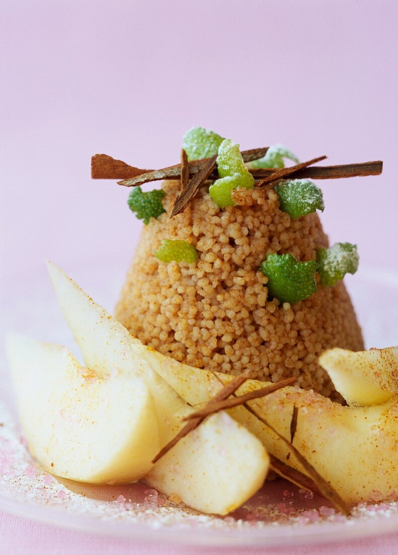 Chocolate semolina with pears and vanilla