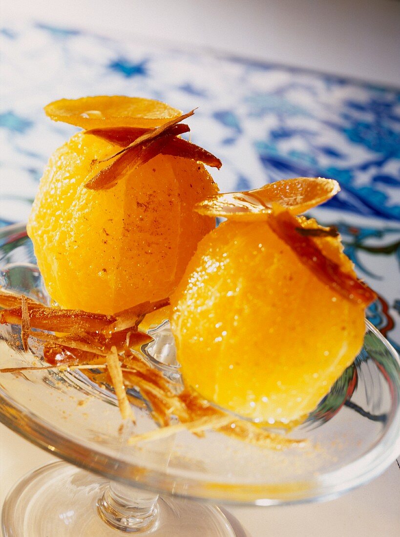 Kandierte Orangen mit Datteln und Zimt