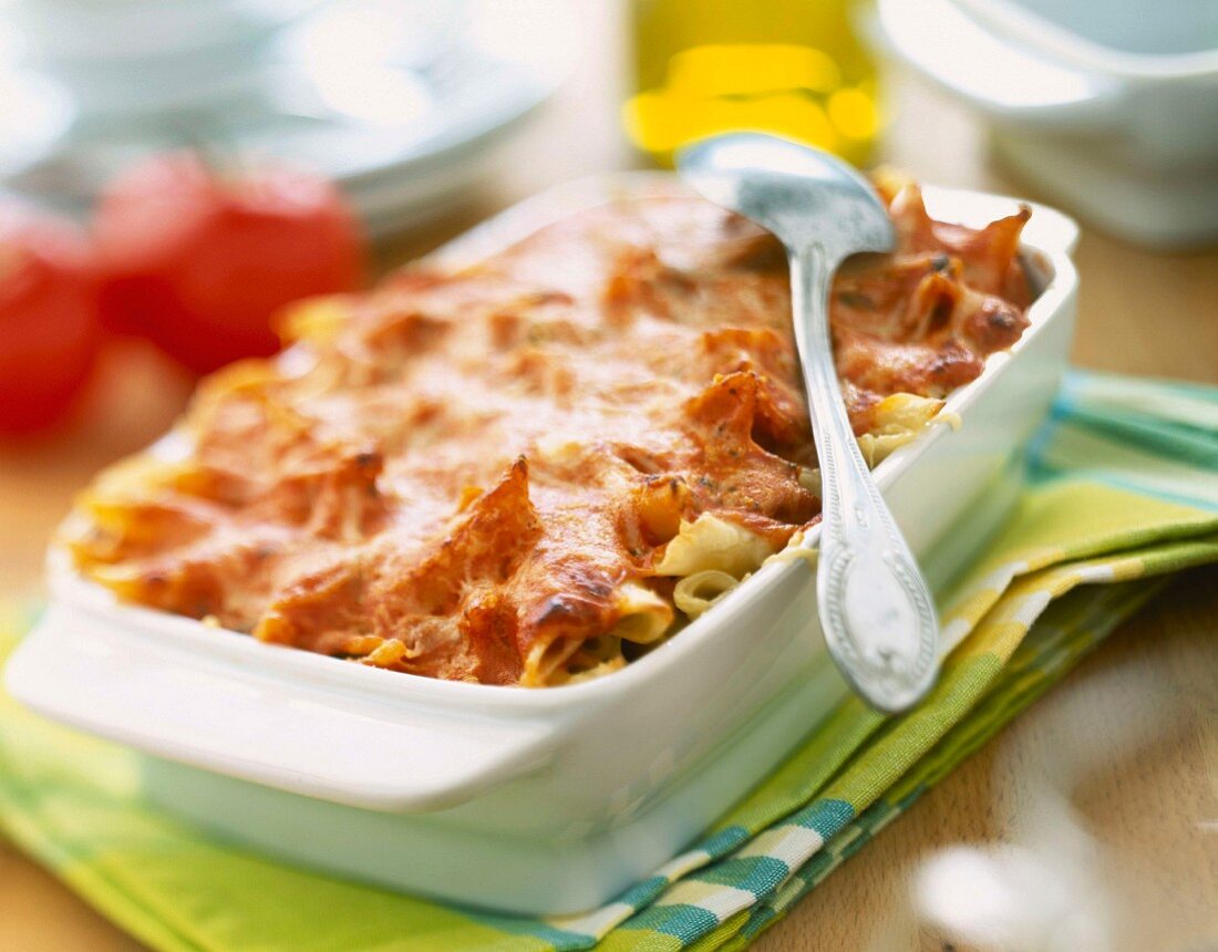 Penne pasta and tomato bake