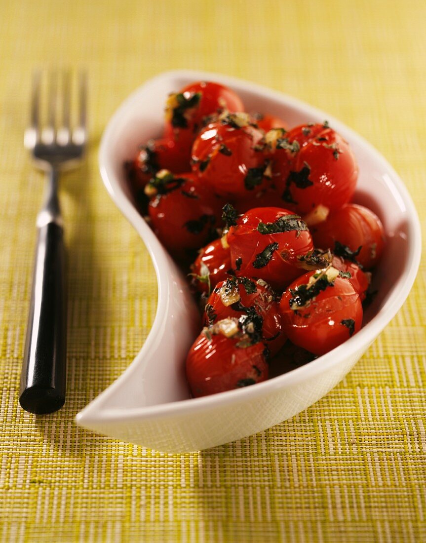 sauteed cherry tomatoes with basil