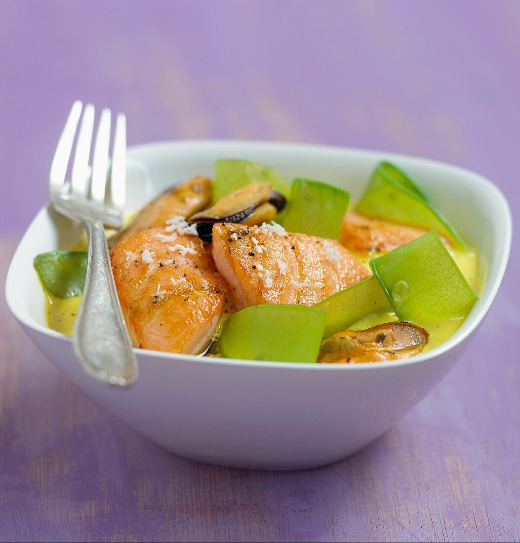 Curried salmon