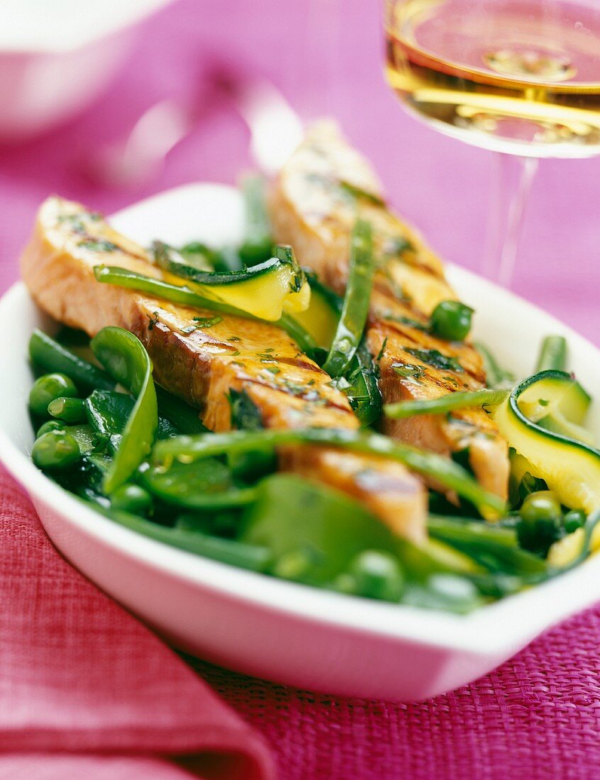 grilled salmon with green vegetables