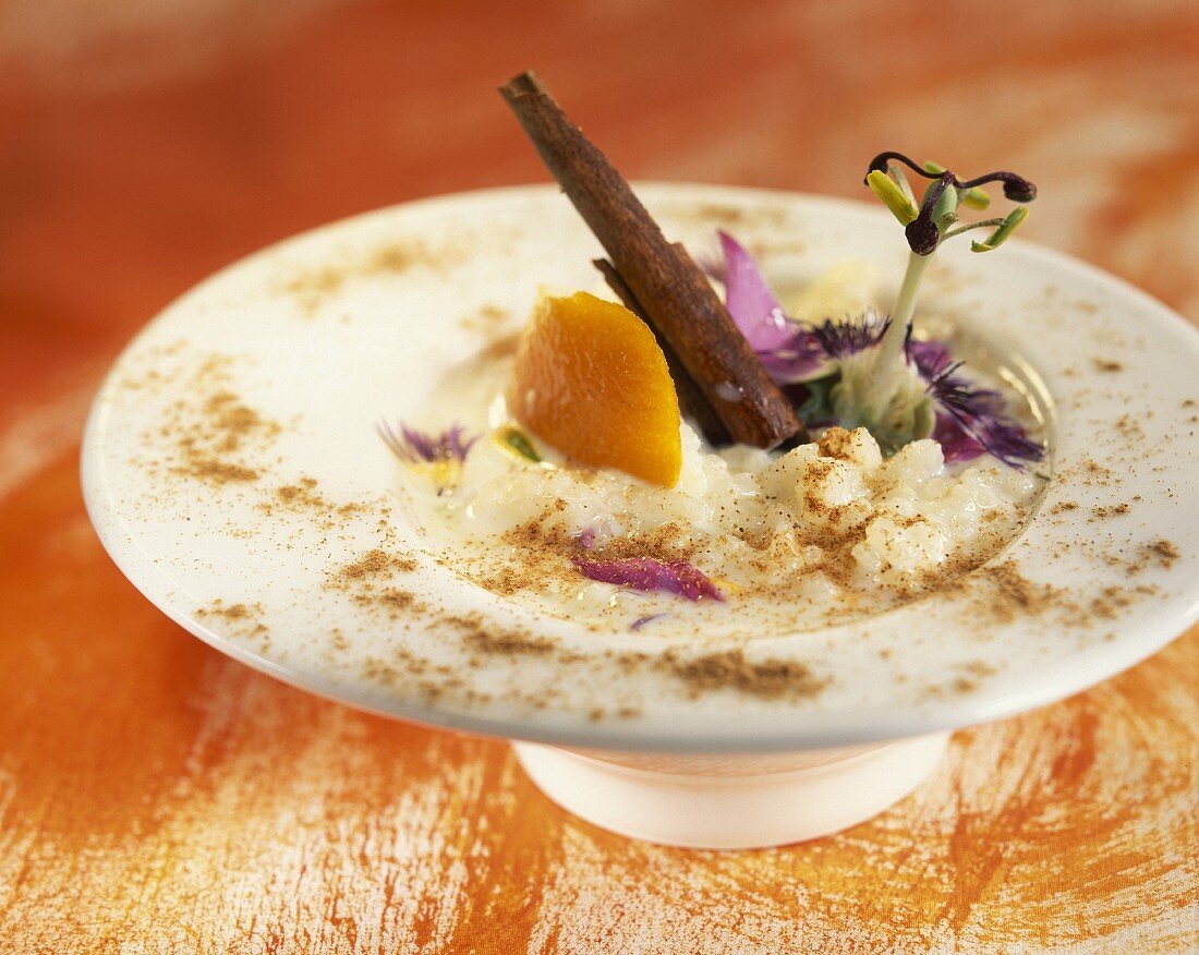Rice pudding with cinnamon and passion flower