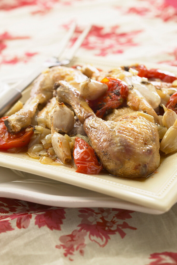 Chicken with garlic and tomatoes