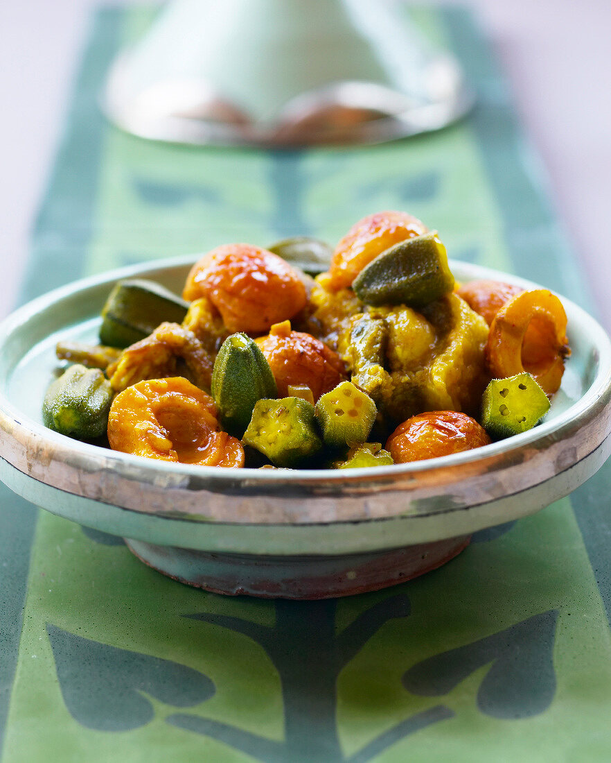 Tajine mit Quitten und Okraschoten (vegan)