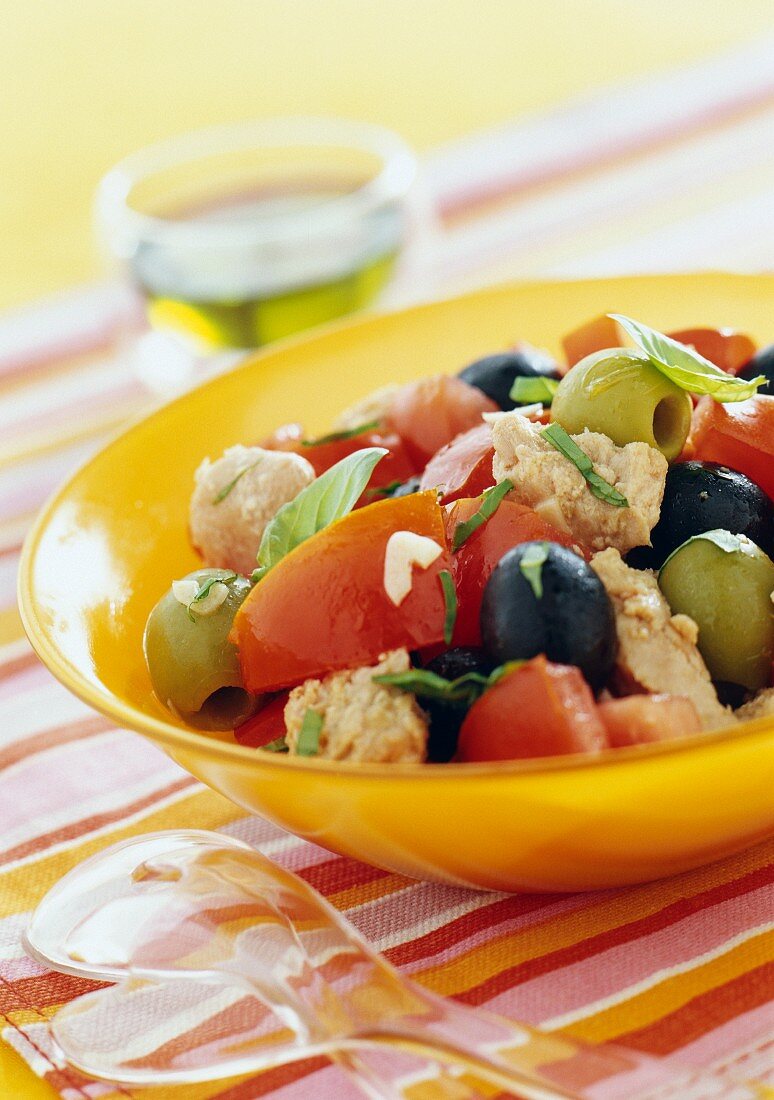 Thunfischsalat mit Oliven