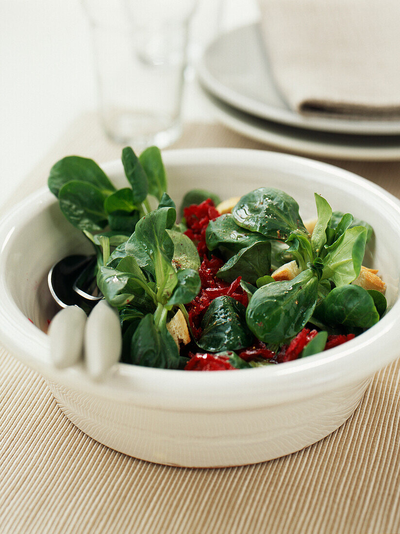 Purslane and beetroot salad