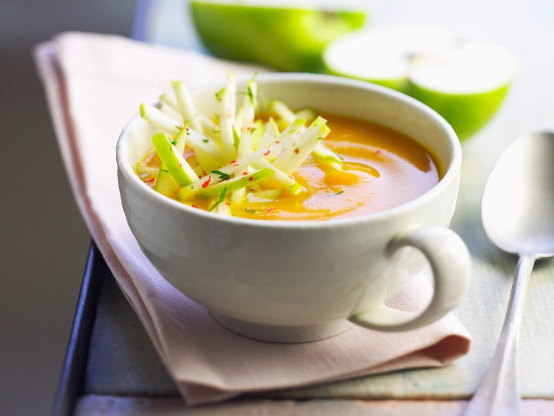 Cream of pumpkin soup with sour apples