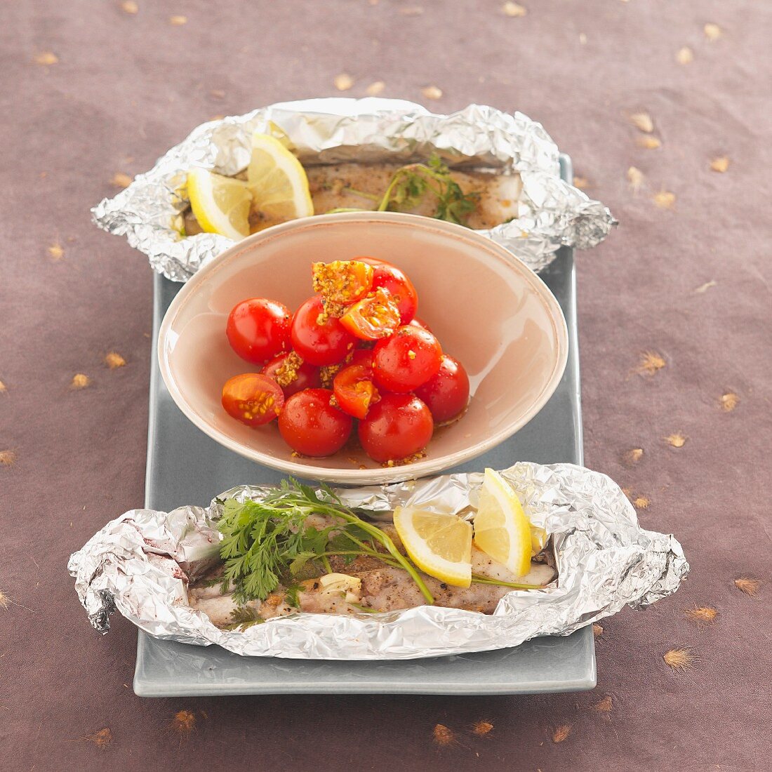 Seabream with coriander cooked in aluminium foil