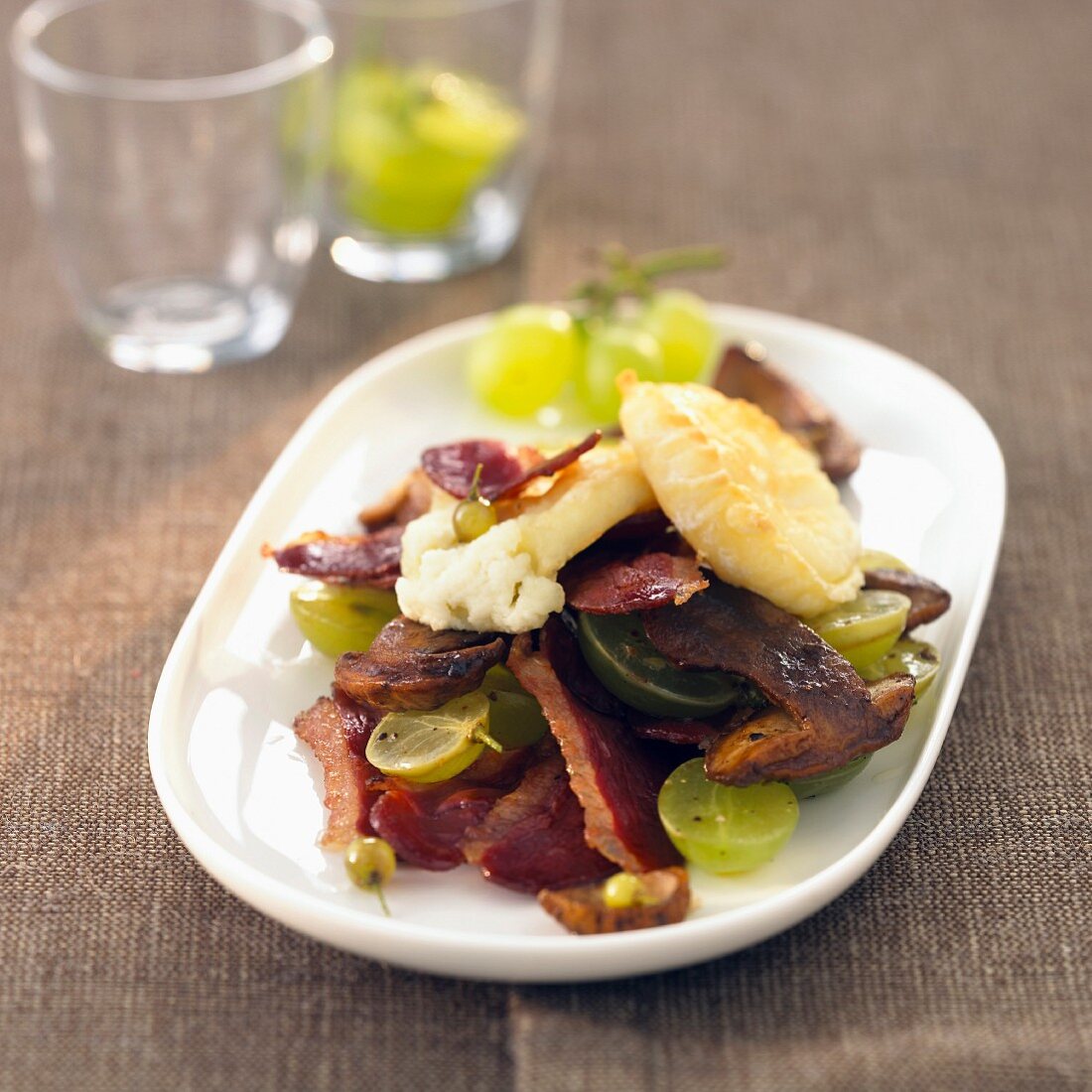 Raclette with grapes