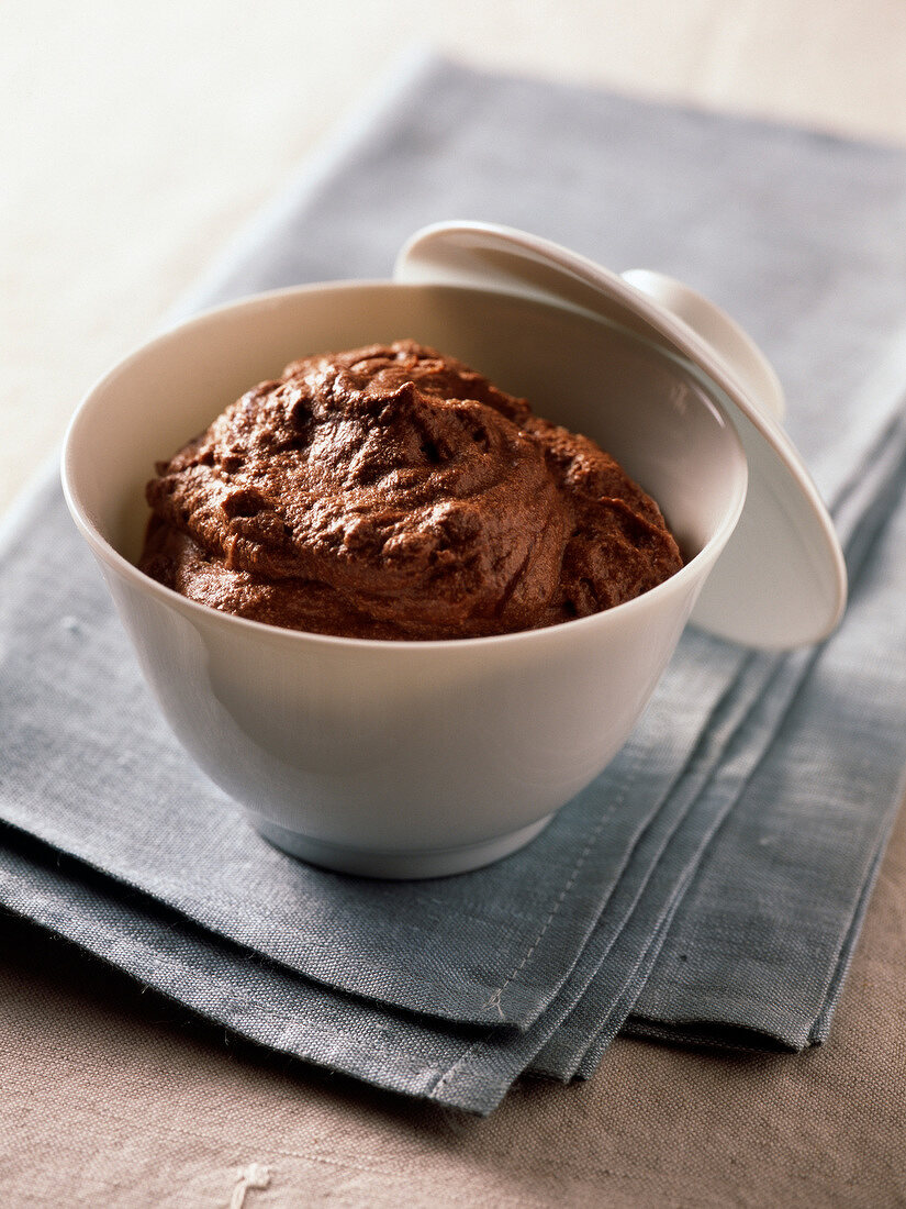 Grandmother's style chocolate mousse
