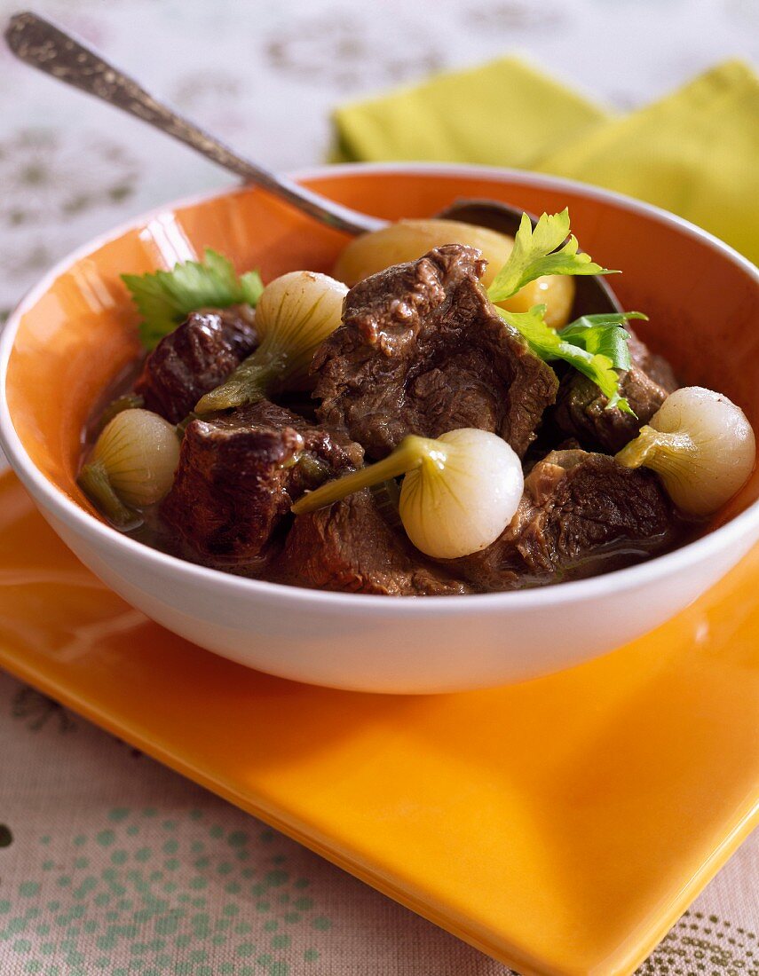 Braised beef with spring onions