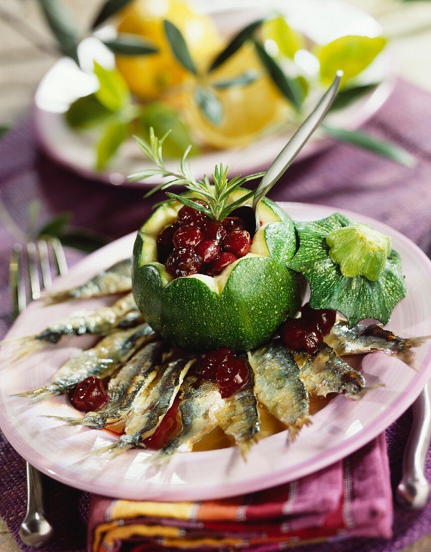 Süsssaure Sardinen mit Griotte-Kirschen und runder Zucchini