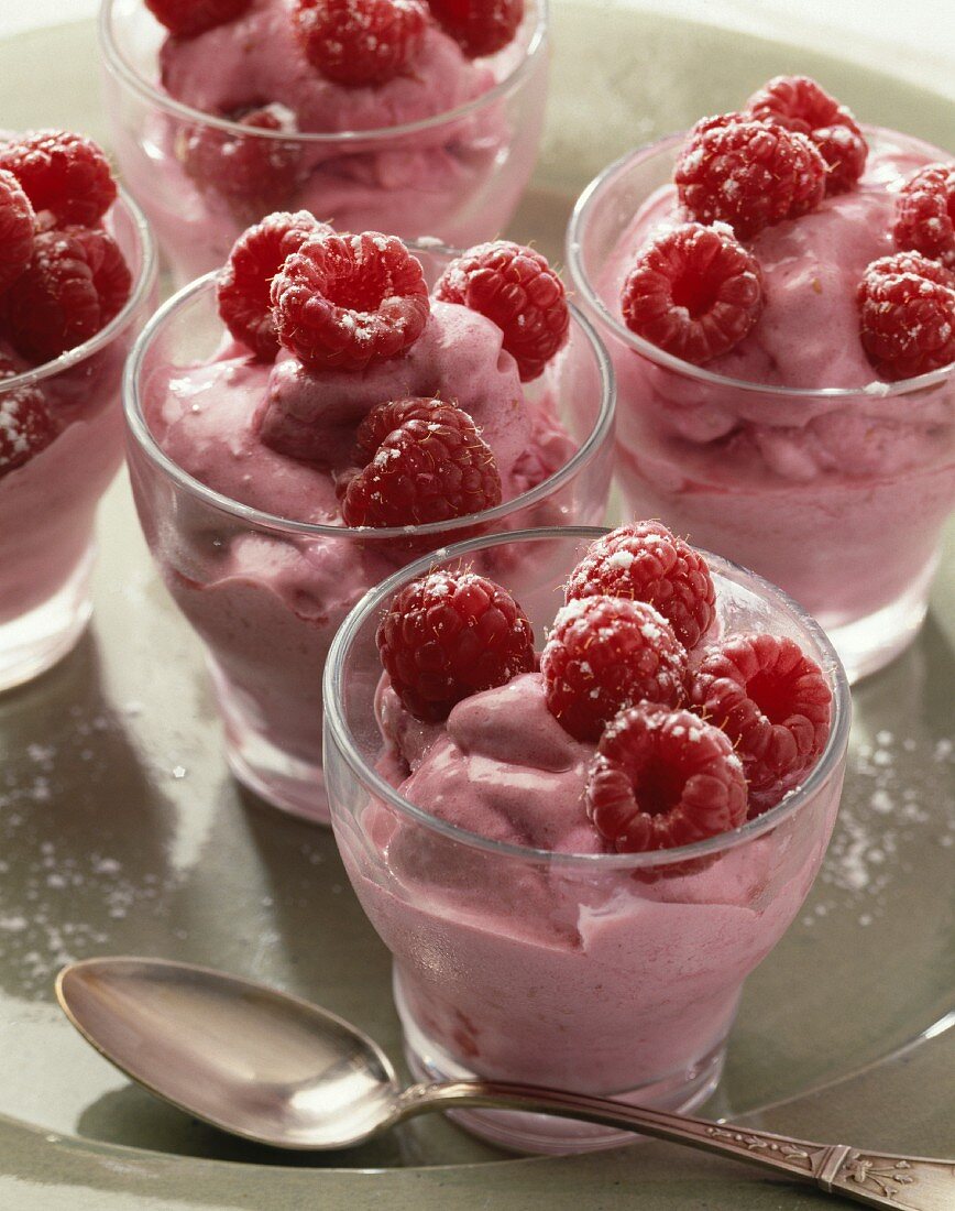 Iced raspberry cream