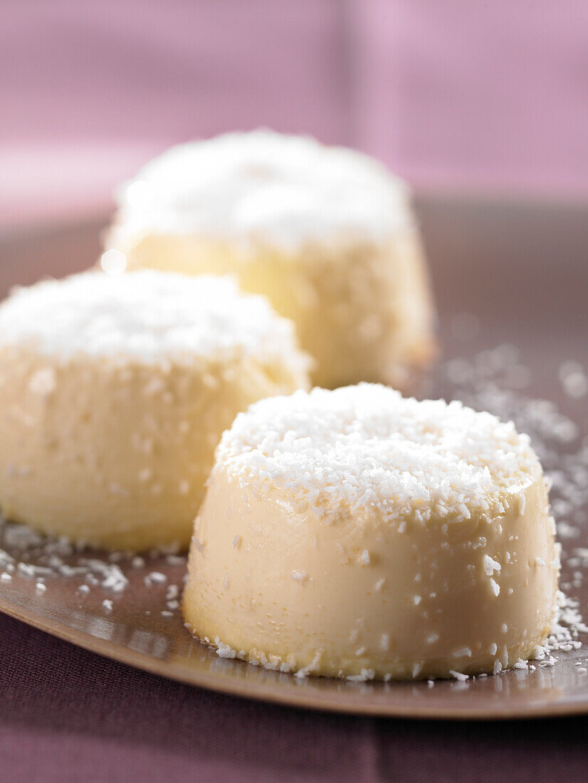 Small coconut flans