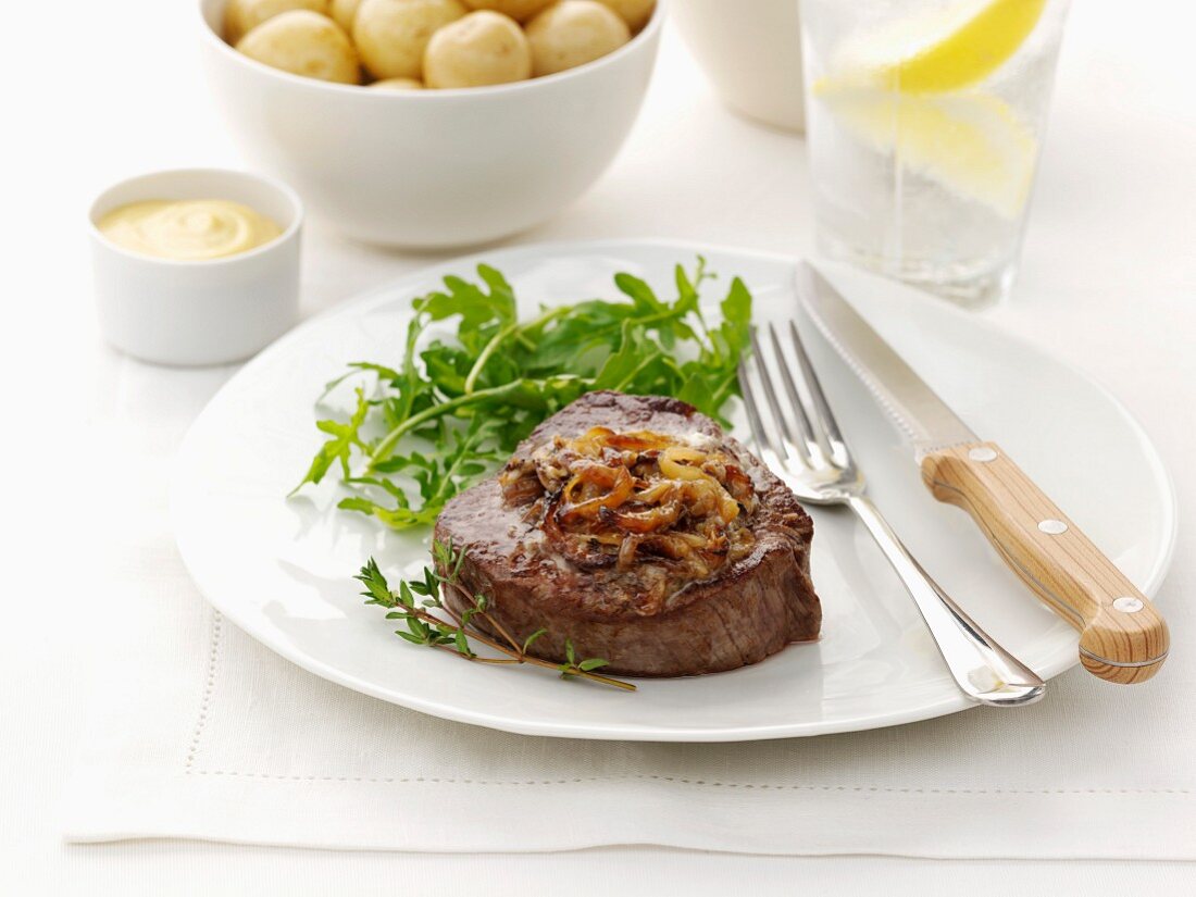 Beef fillet with onions