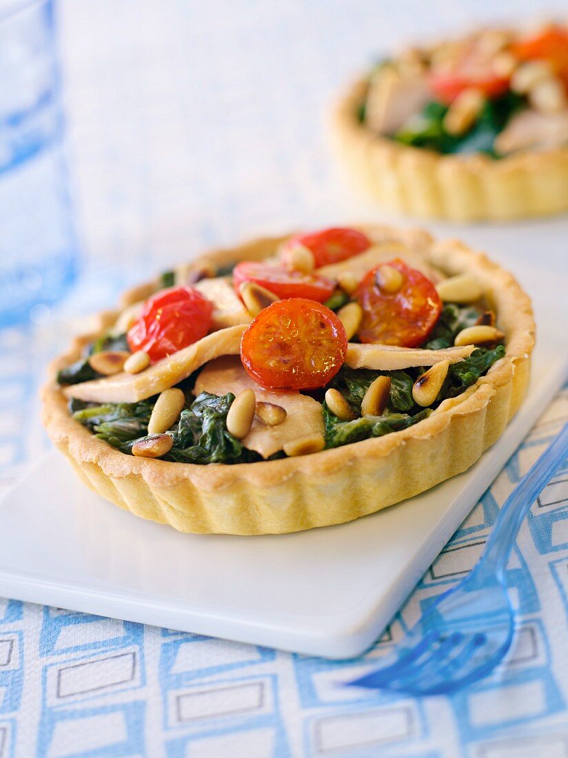 Tuna,tomato and spinach tartlet