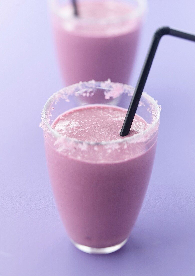 Blackberry and coconut smoothie