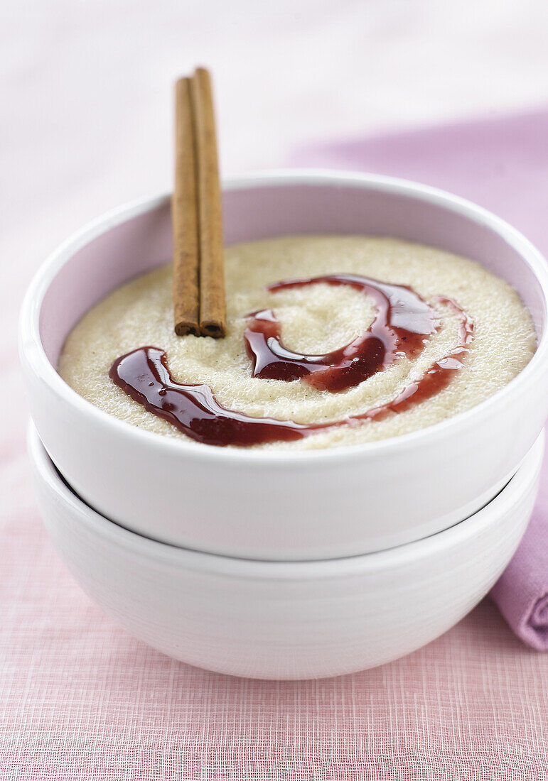 Semolina pudding with redcurrant jelly