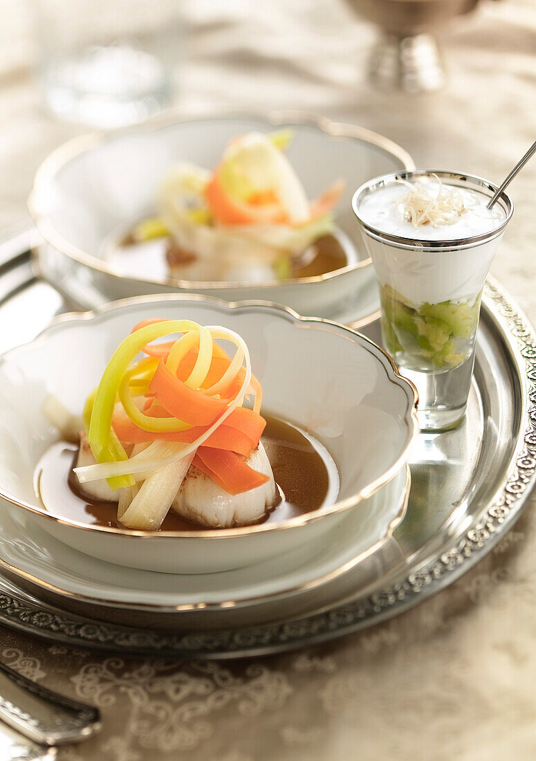 Scallops with vegetables and avocado cappuccino