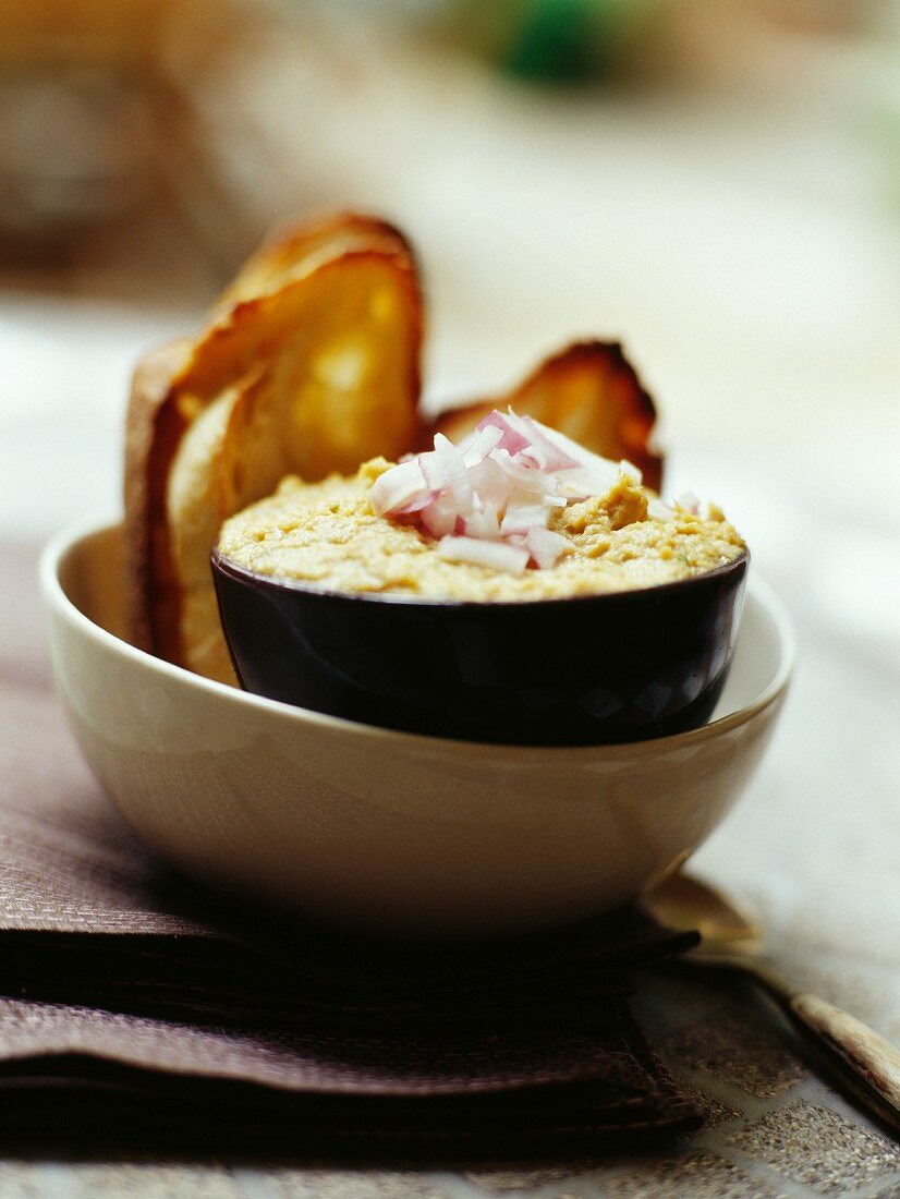 Tuna fish mousse and grilled bread