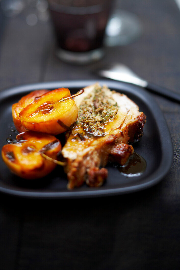 Stuffed veal breast with roast apples and honey