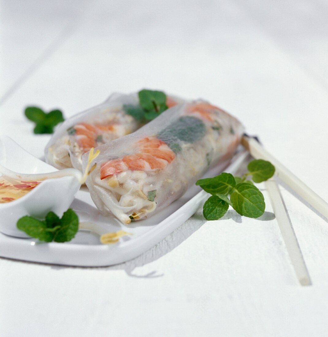 Spring rolls with shrimp and pearl barley
