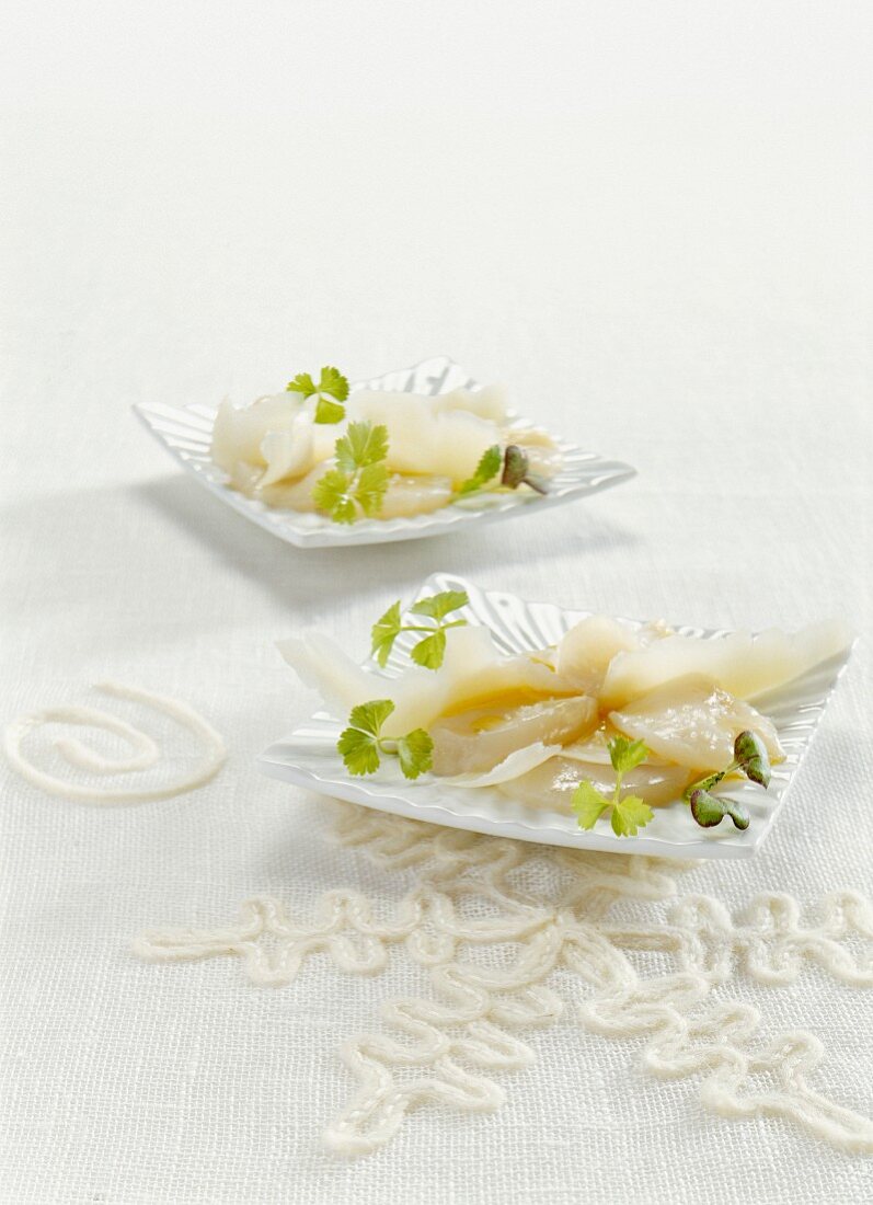 Scallop carpaccio with Beaufort cheese