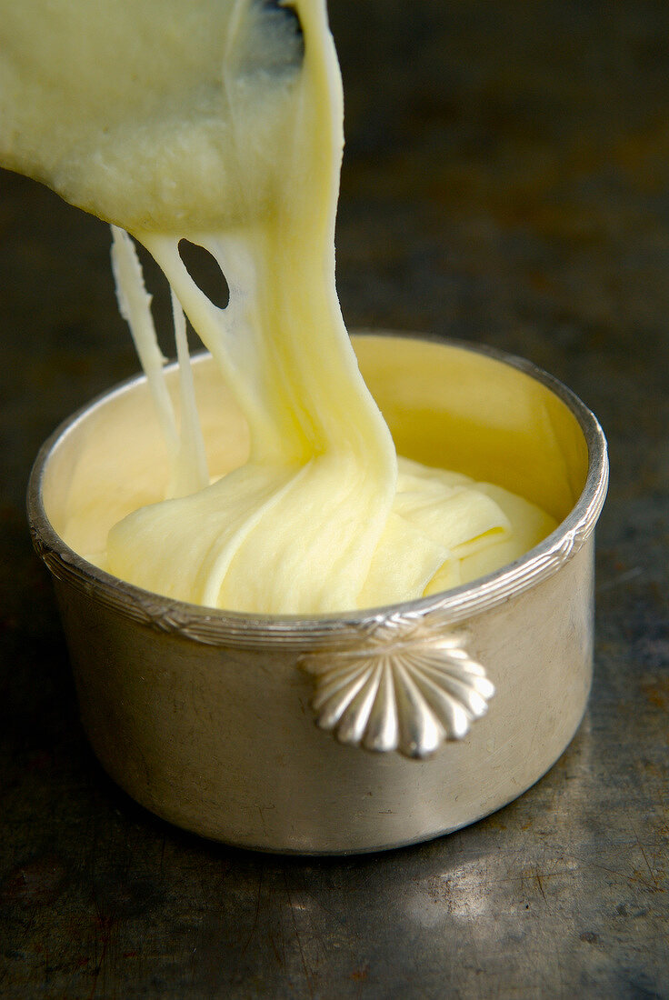 Aligot de l'Aubrac (Kartoffelpüree mit Tommé-Käse, Frankreich)