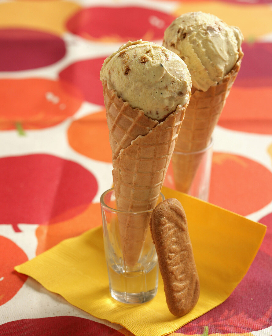 Vanilla ice cream cones