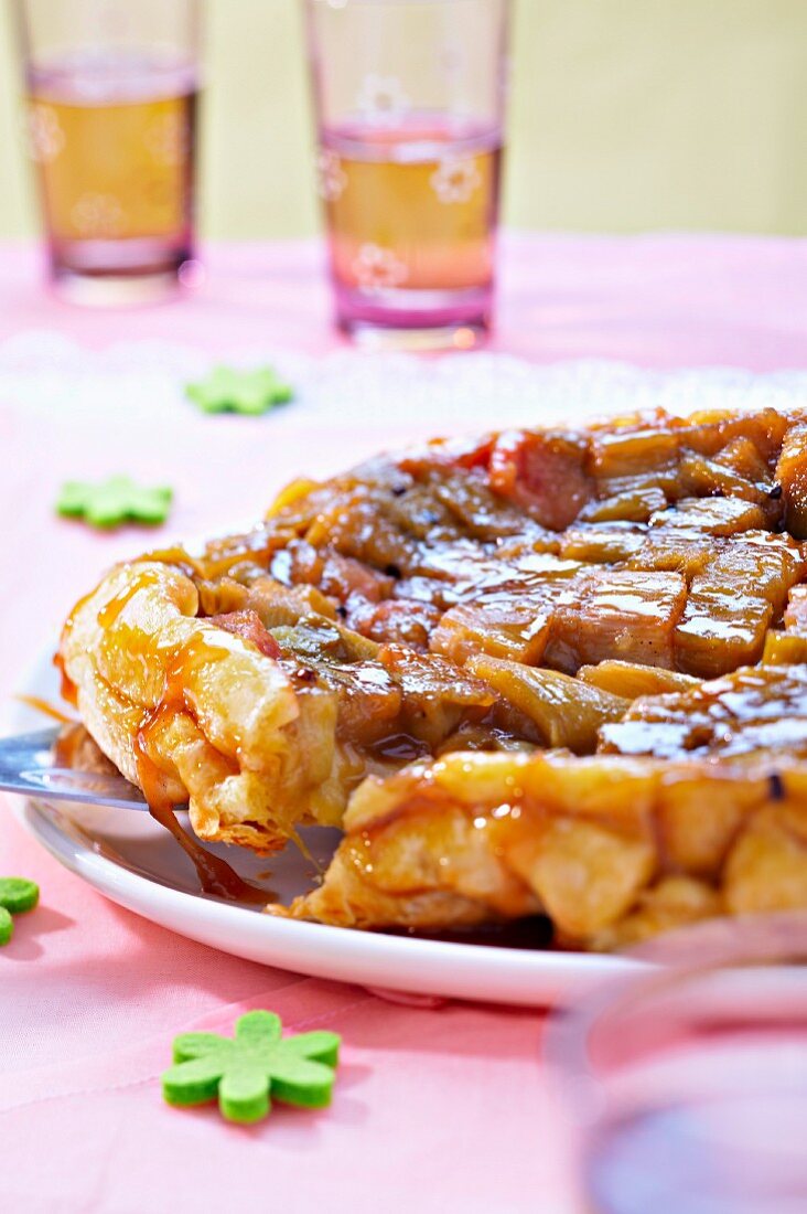 Rhubarb tatin tart