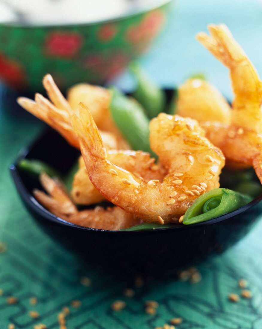 Shrimps with honey and sesame seeds