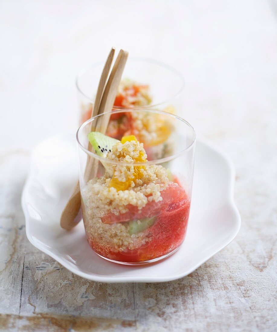 Quinoa mit Obst