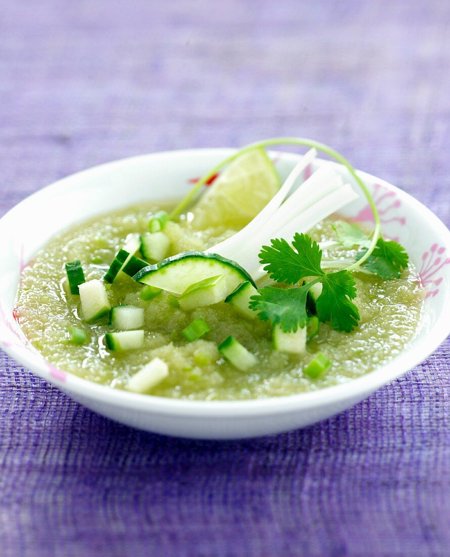 Cold cucumber and green apple soup