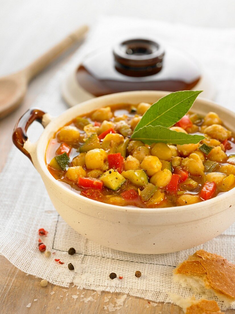 Cold chickpea soup