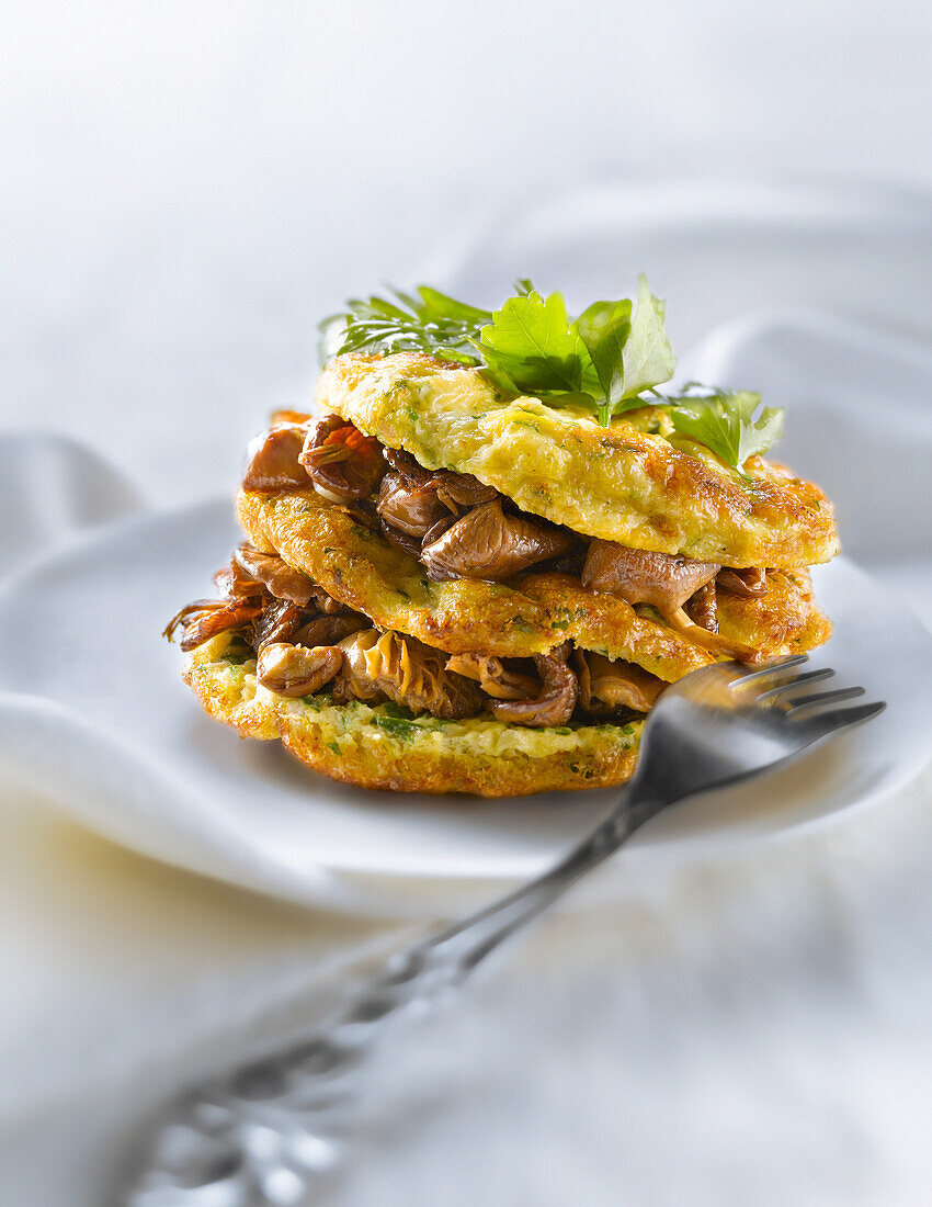 Petersilien-Omelette mit Pfifferlingen